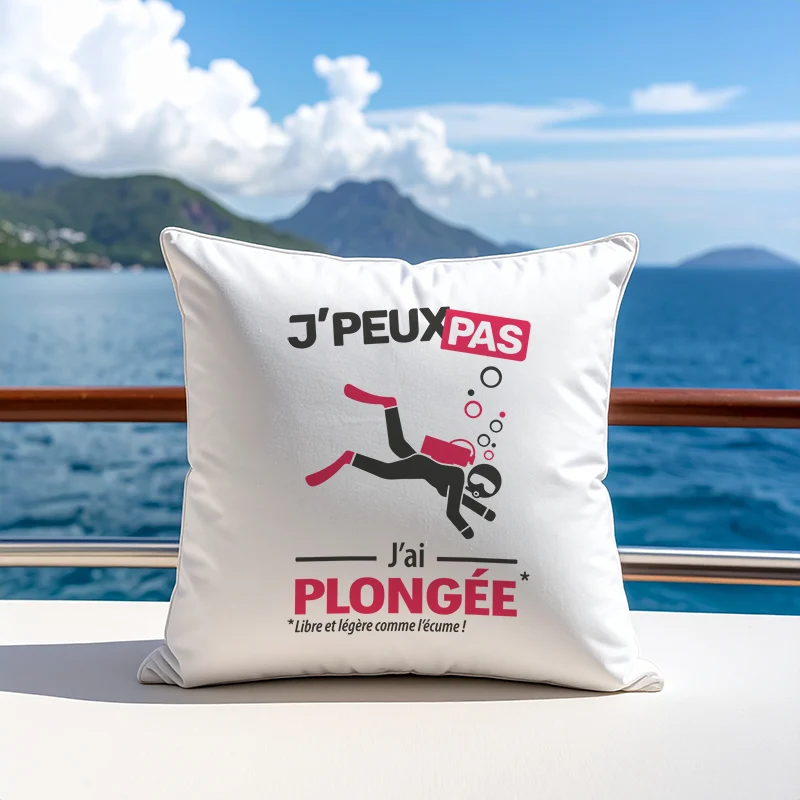 Coussin cadeau pour plonger avec design version femme 'Je peux pas, j’ai plongée'