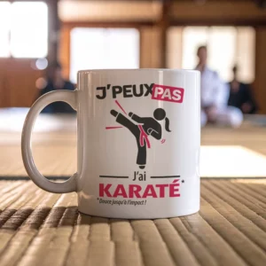 Accessoires mug et tasse avec le message 'Je peux pas, j’ai karaté' pour femme