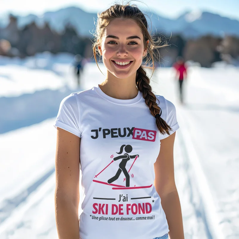 T-shirt femme skieuse 'Je peux pas, j'ai ski de fond' à personnaliser