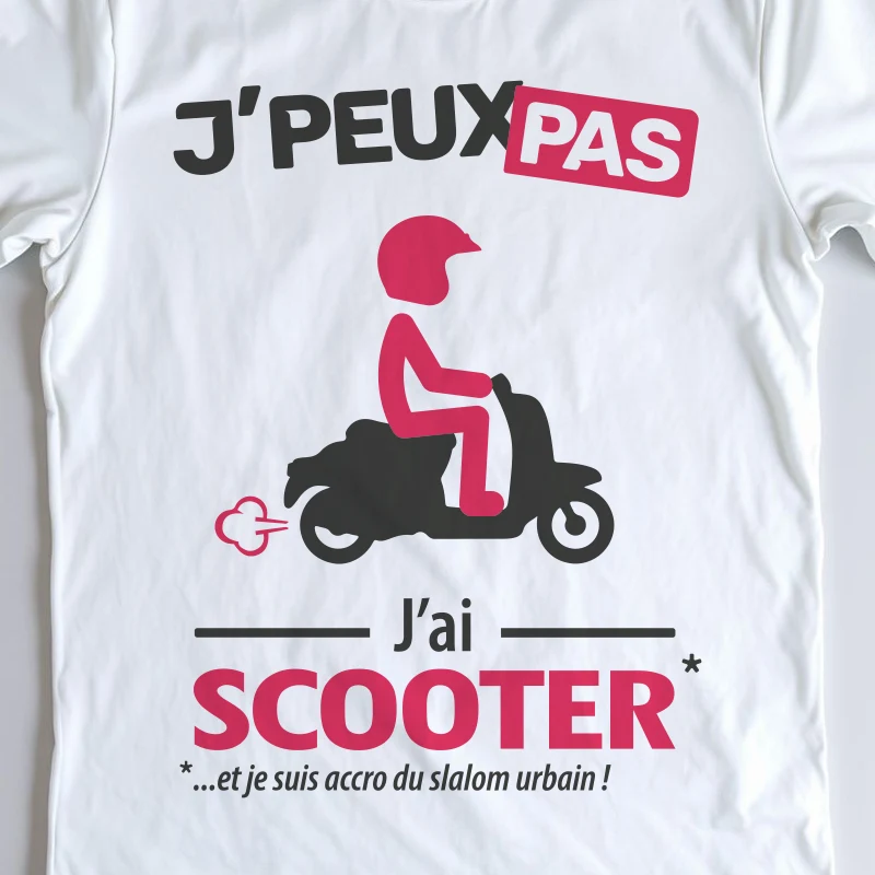 Design homme « Je peux pas, j’ai scooter » pour les amateurs de mobilité urbaine et de liberté en ville.